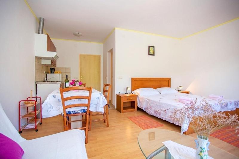 Apartment Varezic ستون المظهر الخارجي الصورة